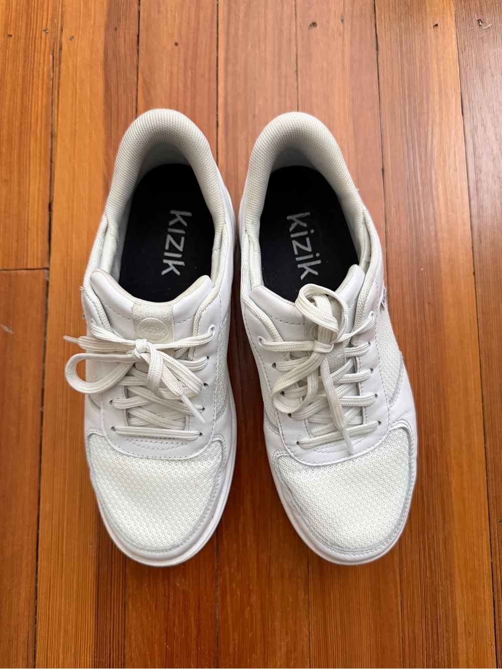 Kizik Women's White Lace-Up Comfort Sneakers